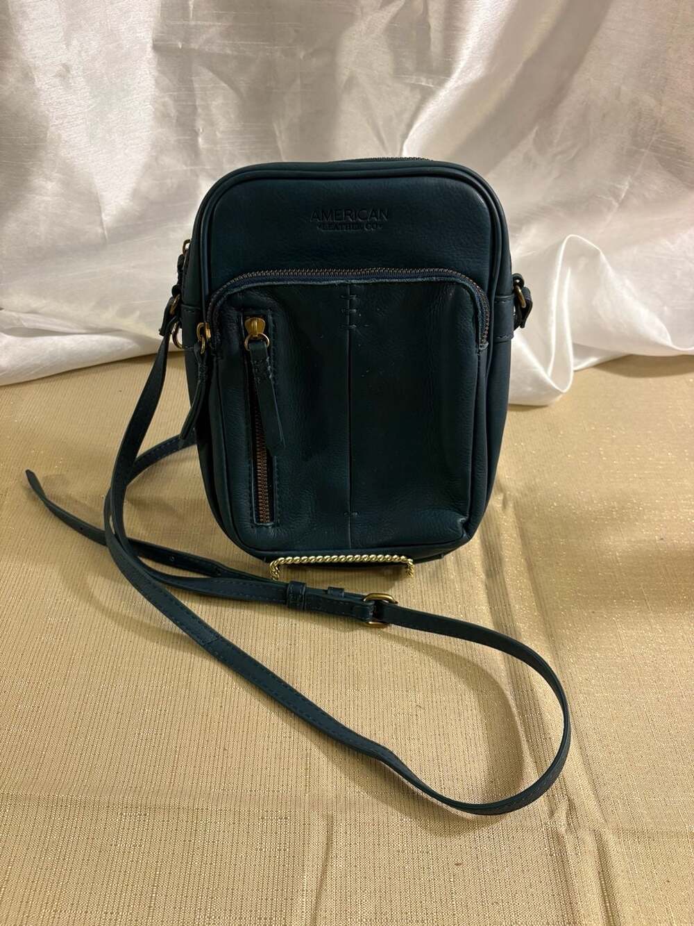 American Leather Co. Cleveland North/South Top Zip Crossbody Bag in Teal